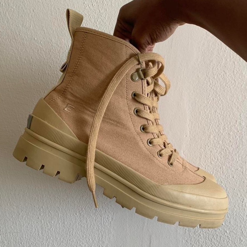 Everlane The Canvas Utility Boot